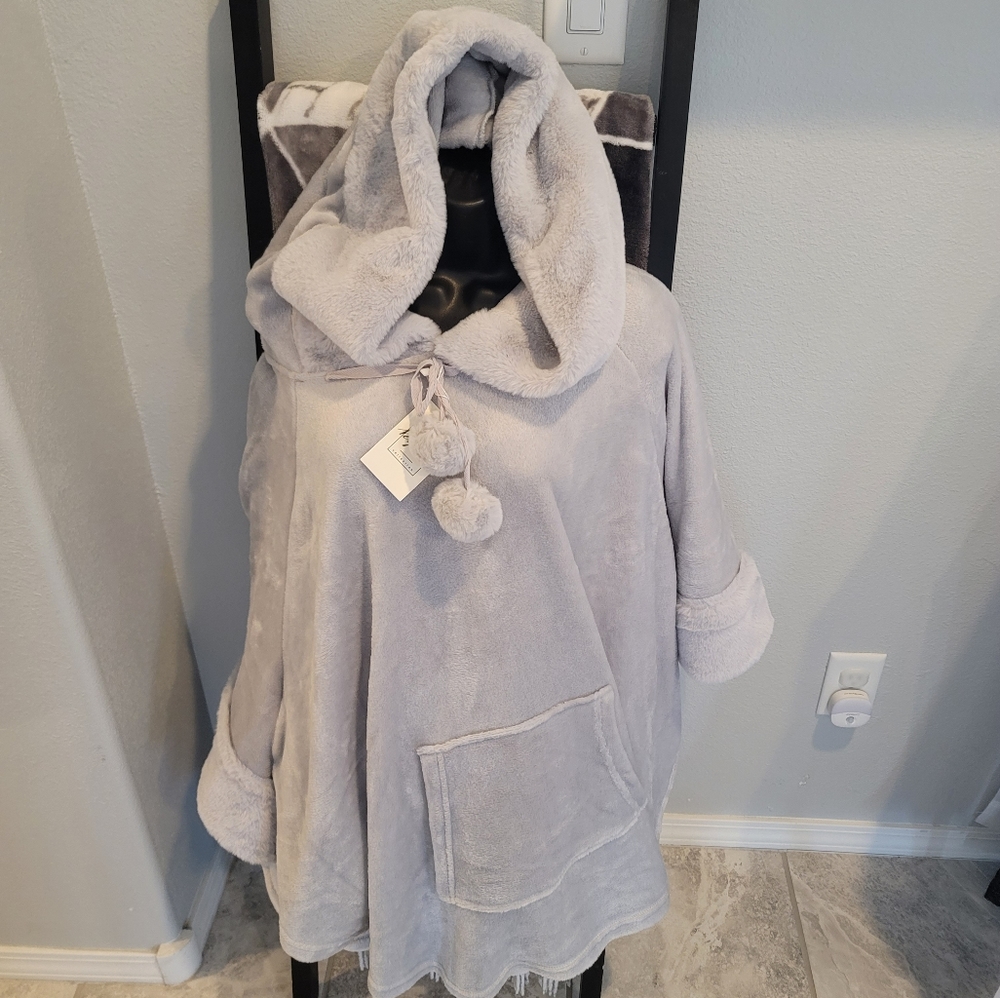 Hooded Poncho Robe